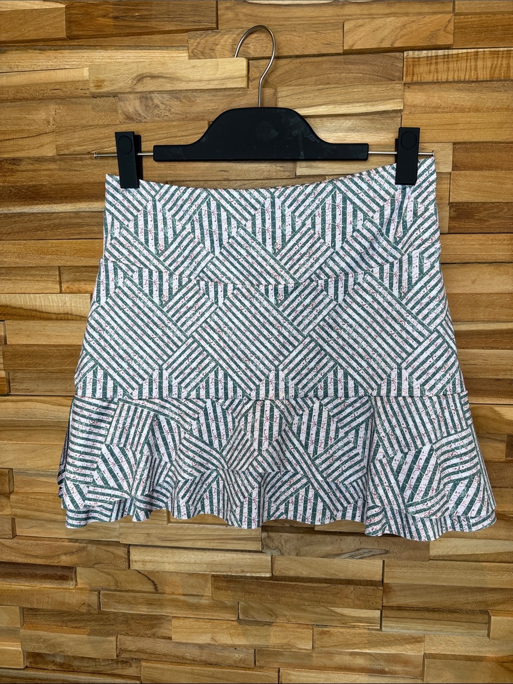 Denise Cronwall Skort Striped Geometric Ruffle Hem Skirt - Green & White